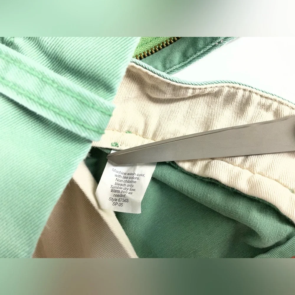 J. Crew Shark Embroidered Chino Flat Front Green‎ Shorts Mens Size 34
